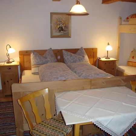 Nussbaum Apartment